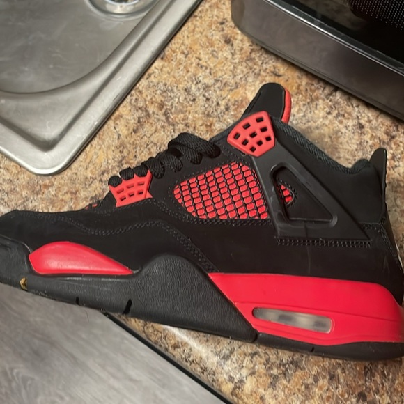 Jordan 4